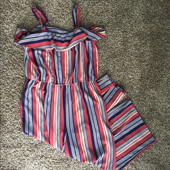 No Boundaries Cropped Jumpsuit - Picture 2 of 5